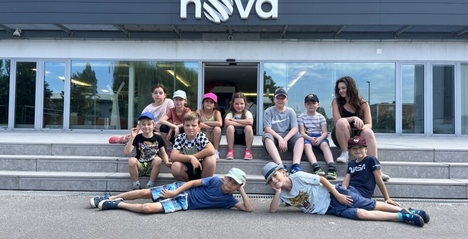 TV Nova - dětský tábor ve firmě